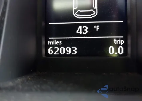 2010 Volkswagen Golf z USA, uszkodzony, nr VIN WVWDB7AJ3AW427411